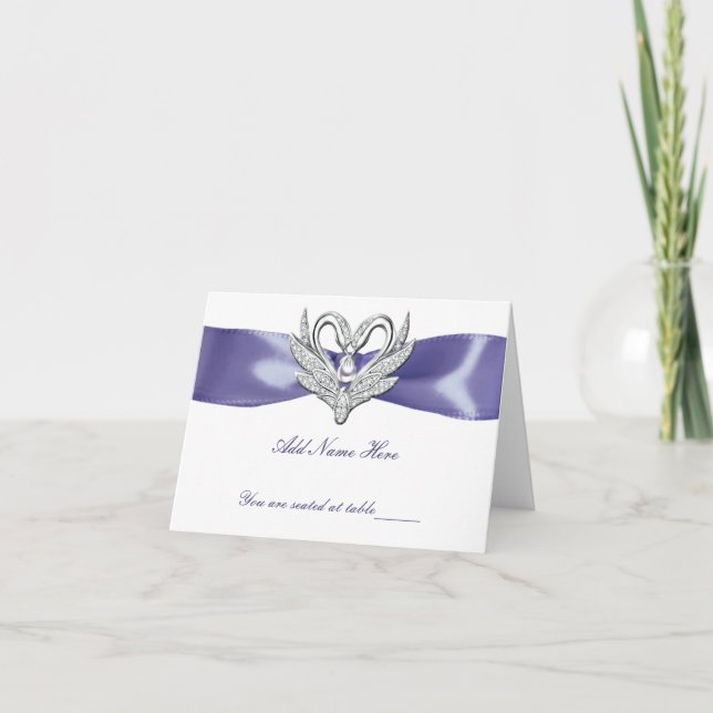 Lila Blue Silver Swans Table Platzkarte (Vorderseite)