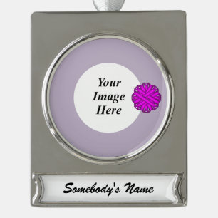 Lila Blume Ribbon Tmpl von Kenneth Yoncich Banner-Ornament Silber