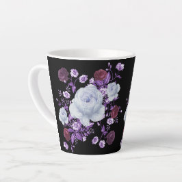 LILA-BLUME, SCHWARZER HINTERGRUND MILCHTASSE