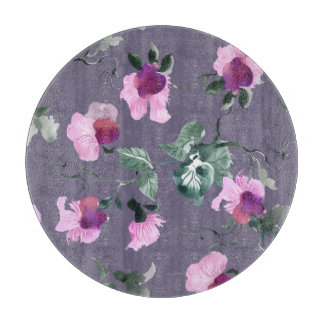Lila Blumen: Aquarellfarbenes, nahtloses Muster. Schneidebrett