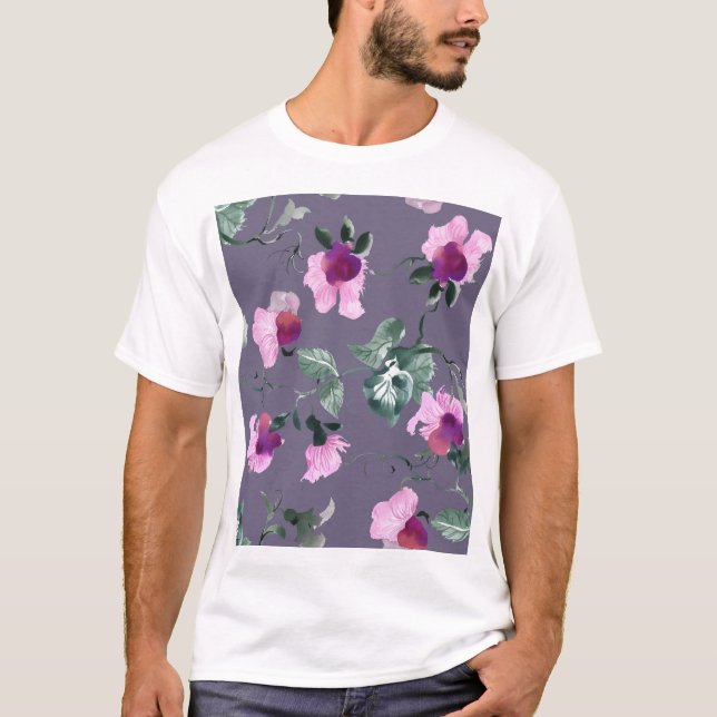 Lila Blumen: Aquarellfarbenes, nahtloses Muster. T-Shirt (Vorderseite)