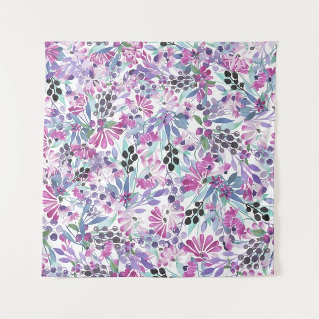 Lila Blumen & Berries: Aquarell Wandteppich (Vorderseite)