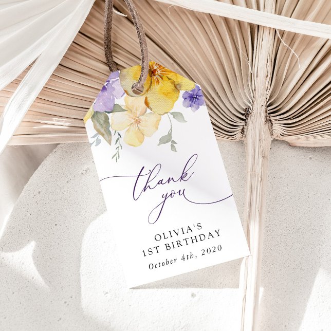 Lila Blumen, gelbe Blumen, erster Geburtstag Geschenkanhänger (Von Creator hochgeladen)