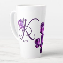 Lila Blumen personalisierbarer KATIE-Name trendy b Milchtasse