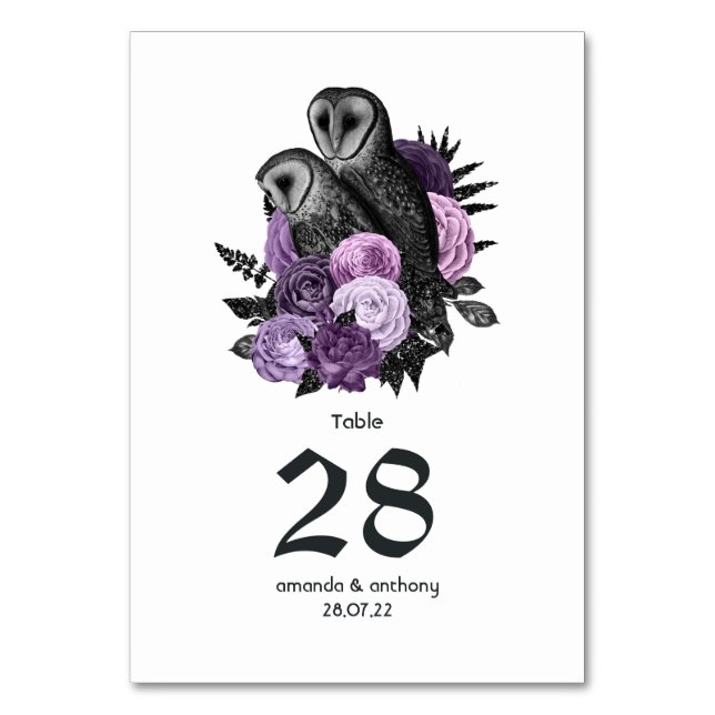 Lila Blumenhügel Gothic Wedding Tischnummer (Vorderseite)