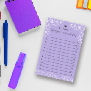 Lila Blumenkronen besiegen Post-it Klebezettel