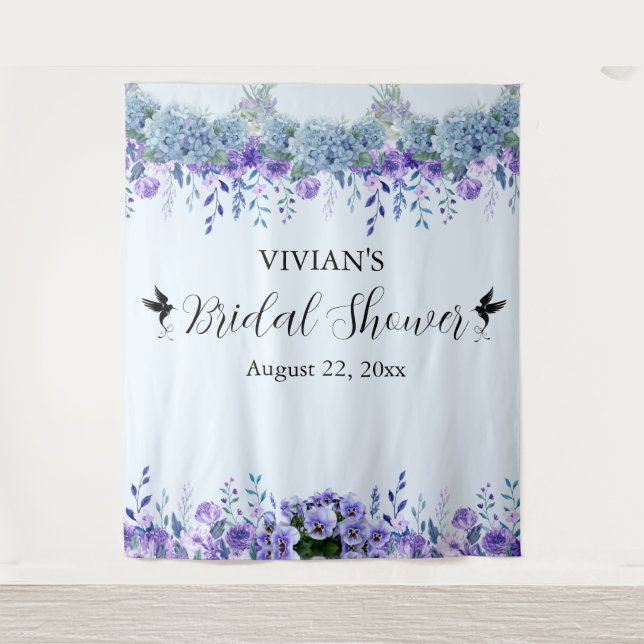 Lila Blumenmuster-Brautparty-Foto-Stand Wandteppich (Vorderseite)