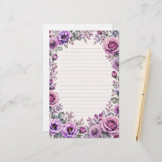 Lila Blumenmuster. Briefpapier