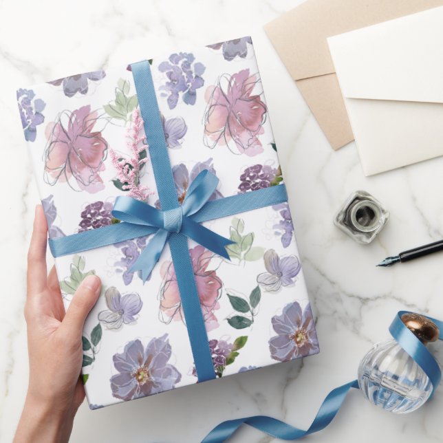 Lila Blumenmuster Geschenkpapier (Schenken)