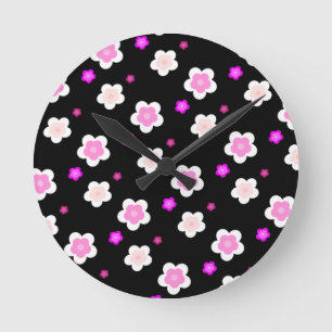 Lila Blumenmuster im Frühjahr Runde Wanduhr
