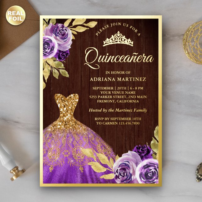 Lila BlumenSparkleider Holz Quinceanera Gold Folieneinladung (Von Creator hochgeladen)