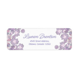 Lila Blüten in Pastellfarben