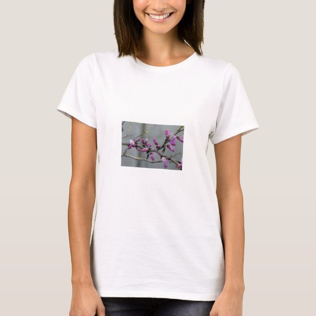 Lila Blüten T-Shirt (Vorderseite)