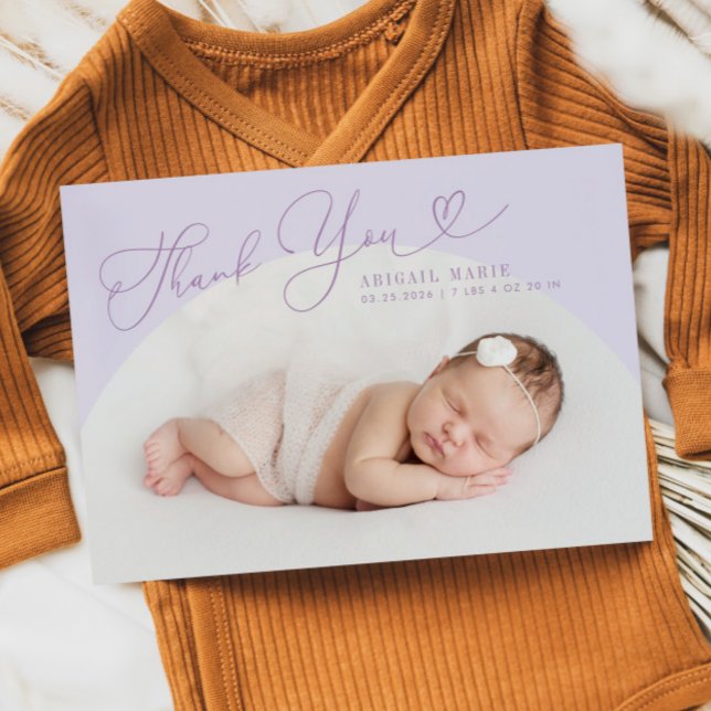 Lila Bogenrahmen dank der Geburtshilfeankündigung Ankündigung (Von Creator hochgeladen)