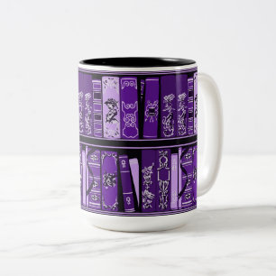 Lila Bücherregale Vintage Bücher Zweifarbige Tasse