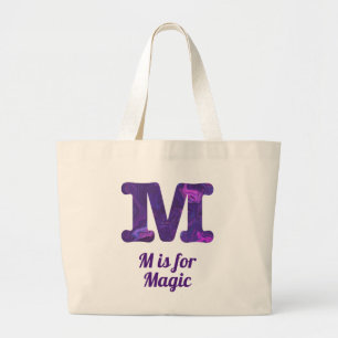 Lila Buchstabe M ist für das Magic Monogram Jumbo Stoffbeutel