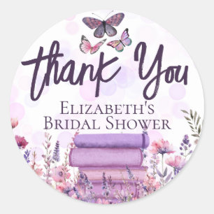 Lila Buchstapel Wildblumen Schmetterlinge Schrift Runder Aufkleber