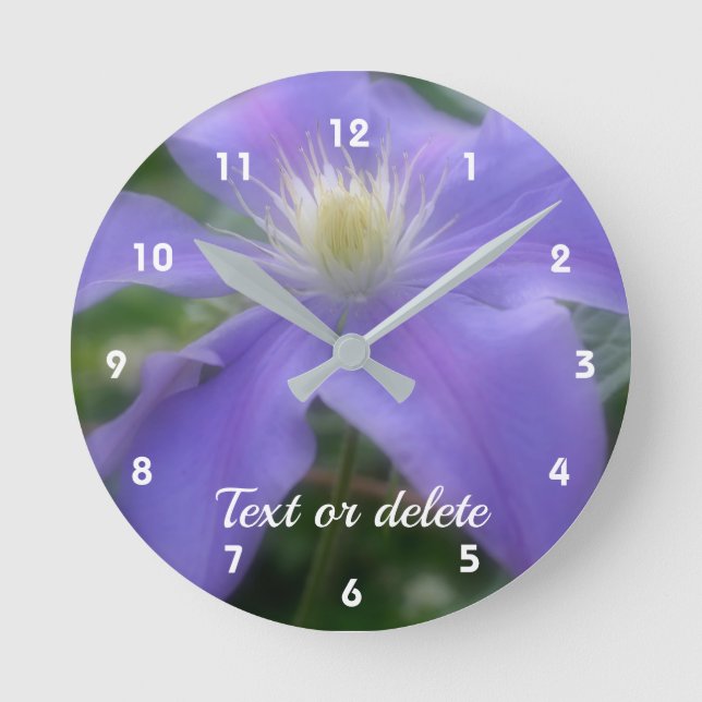 Lila Clematis-Blume Personalisiert Runde Wanduhr (Vorderseite)