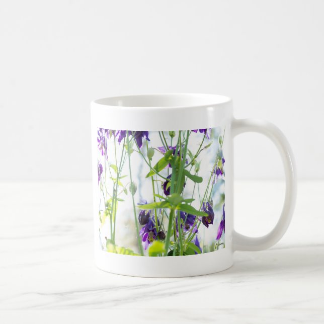 Lila Columbinen-Tasse Tasse (Rechts)
