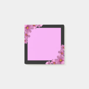 Lila Cosmos-Blume-Design auf schwarzem Hintergrund Post-it Klebezettel