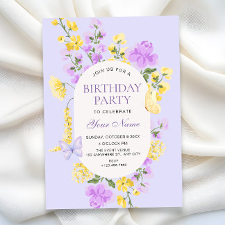 Lila Cottagecore-florales Geburtstag Einladung