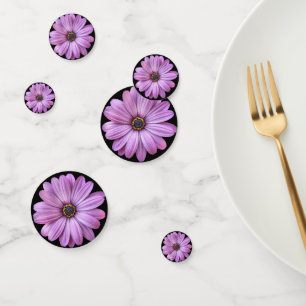 Lila Daisy auf Black Confetti Konfetti