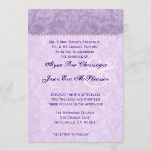 Lila Damask Monogram Wedding D592 Einladung