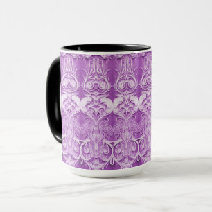 Lila dekorative Tasse