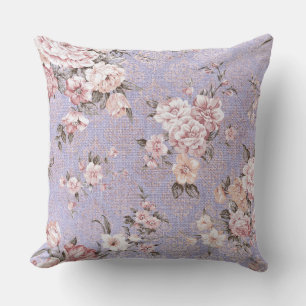 Lila dekoratives mit Blumenkissen Kissen