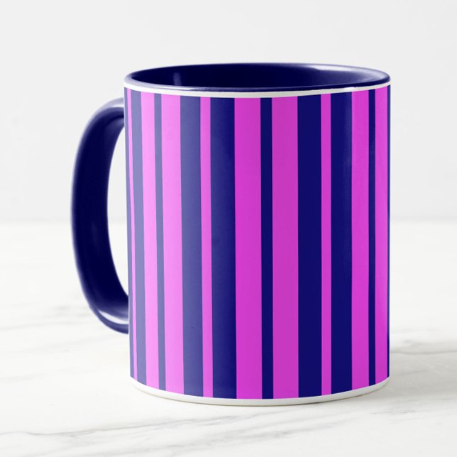 Lila Design der Streifen Tasse (Von Creator hochgeladen)