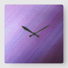 Lila Diagonaldesign Quadratische Wanduhr
