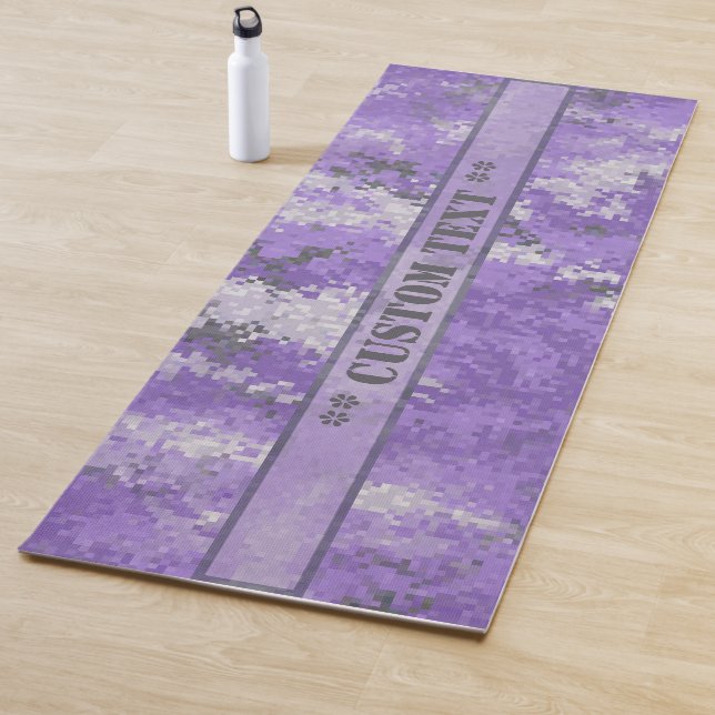 Lila Digi-Camouflage mit benutzerdefiniertem Text Yogamatte (Beispiel)