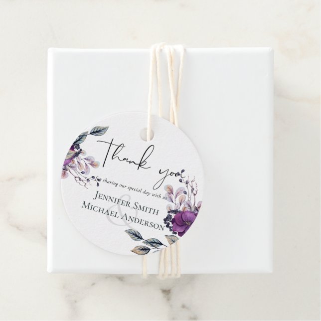 Lila Dynastie Dunkelblumen-Hochzeitssache Geschenkanhänger (Beispiel)