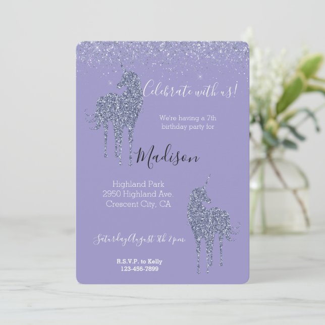 Lila Einhorn Glitter Einladung (Stehend Vorderseite)