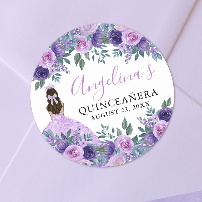 Lila Elegantes Flora Quinceanera Runder Aufkleber (Purple Elegant Floral Quinceanera Classic Round Sticker)