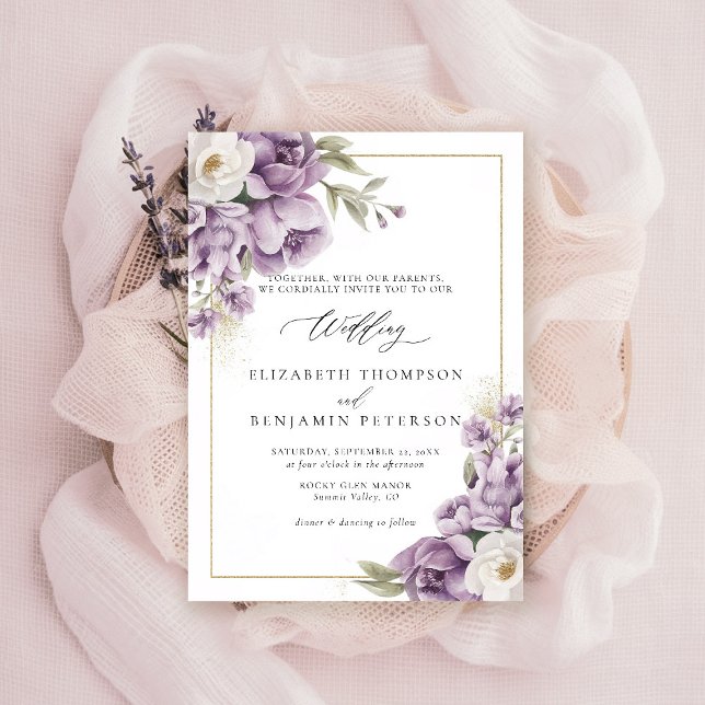 Lila Elfenbeingoldblütenrahmen Elegante Hochzeit Einladung (purple ivory gold wedding invitation watercolor elegant floral mauve green barn ranch garden)