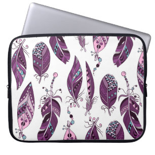 Lila Federn: Nahtloses vintage-ornamentales Muster Laptopschutzhülle