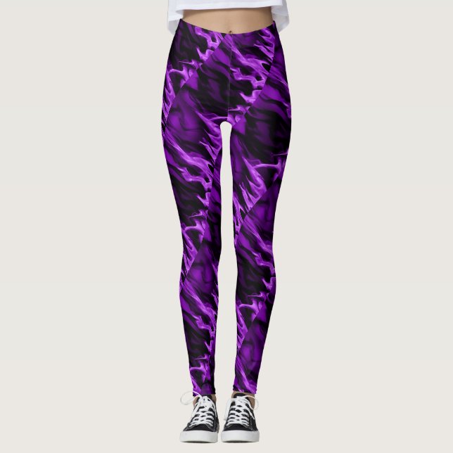 Lila Flamme und schwarze Leggings (Vorderseite)