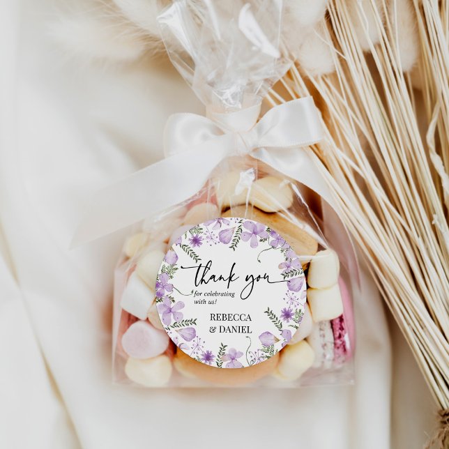 Lila floral Vielen Dank Gastgeschenk Hochzeit Aufk Runder Aufkleber (Von Creator hochgeladen)