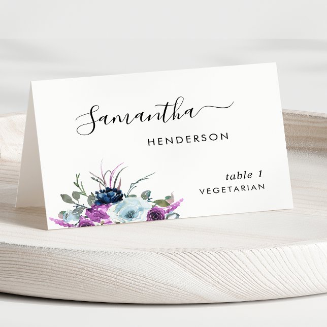 Lila florale, Script Custom Wedding Platzkarten Tischnummer (Von Creator hochgeladen)
