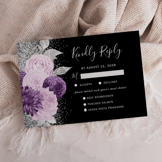 Lila florale Silber Wahl Schwarze Hochzeit RSVP Karte (An elegant purple, silver and black floral RSVP card with menu choices for your guests.)