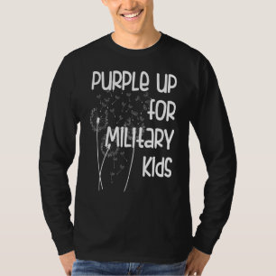Lila für den Monat des Militärs für militärische K T-Shirt
