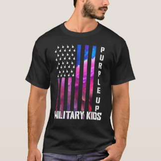 Lila für militärische Kinder unter Regenbogen-Mili T-Shirt