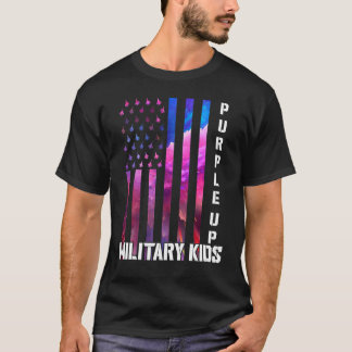 Lila für militärische Kinder unter Regenbogen-Mili T-Shirt