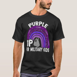 Lila für militärische Kinder unter Regenbogen-Mili T-Shirt