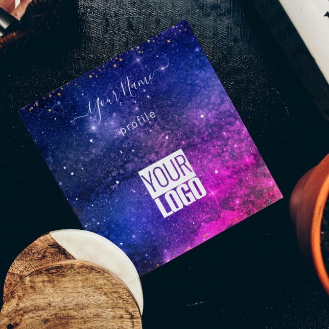 lila Galaxie-Visitenkarte Quadratische Visitenkarte (Von Creator hochgeladen)