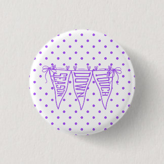 Lila Game Day Football-Wimpel Bogen Button
