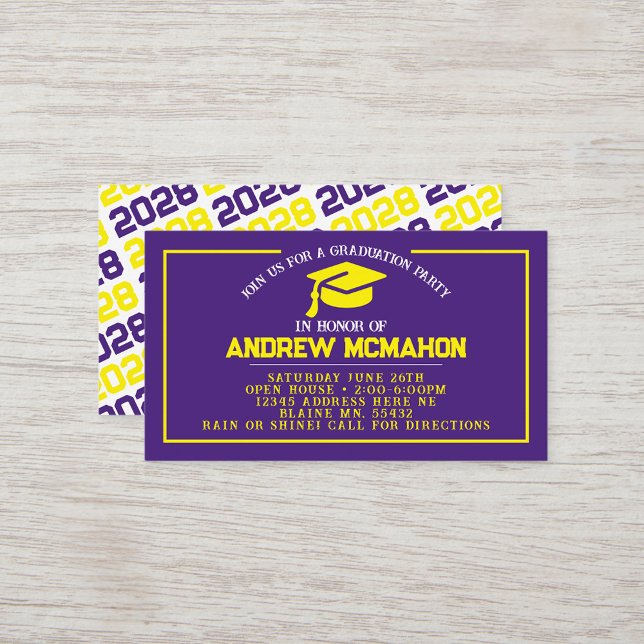 Lila & Gelb Abschluss Mini Abschluss lädt ein Visitenkarte (Purple, Yellow and White Mini Graduation Invites for Friends, Team Mates or as Inserts!)