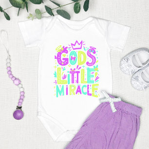 Lila Gelb spielend "Gottes kleines Wunder" Baby Strampler