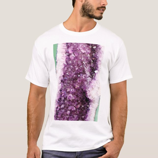 Lila Gemis Hintergrund des Amethyst Quarz Crystal T-Shirt (Vorderseite)